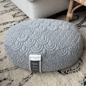 Brentwood Home Crystal Cove Meditation Cushion